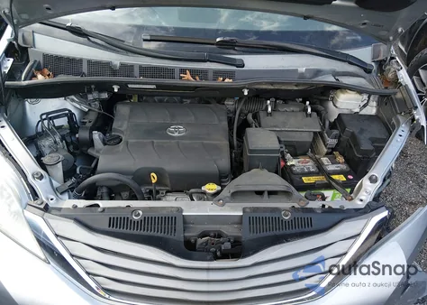 2012 Toyota Sienna Xle V6 8 Passenger from USA, damaged, VIN 5TDYK3DC0CS194601